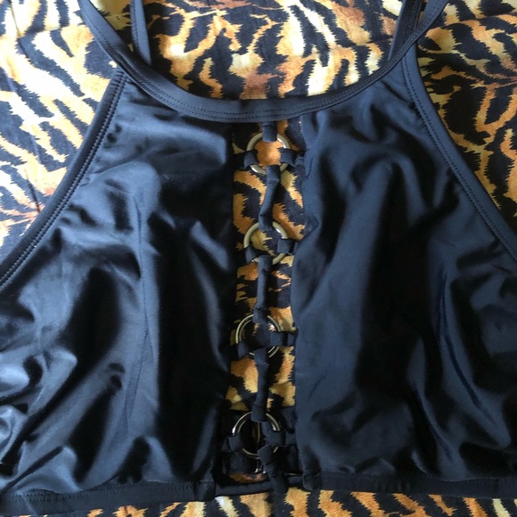 Hot Topic O-Ring Bikini Top XL - Picture 3 of 6
